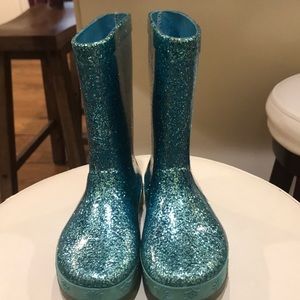 Rain boots